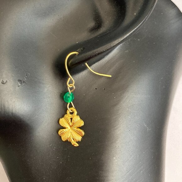 Shamrock Earrings Gold Plated Irish 4 Leaf Clover Luck Celtic St. Patricks Day - Picture 3 of 7